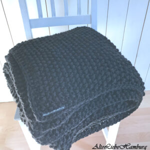 Strickanleitung ♥ Tagesdecke Shetland Perlmuster schwarz – Download PDF