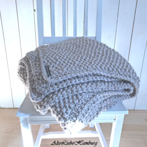 Strickanleitung Tagesdecke Shetland Perlmuster in hellbraun PDF Download – AlteLiebeHamburg