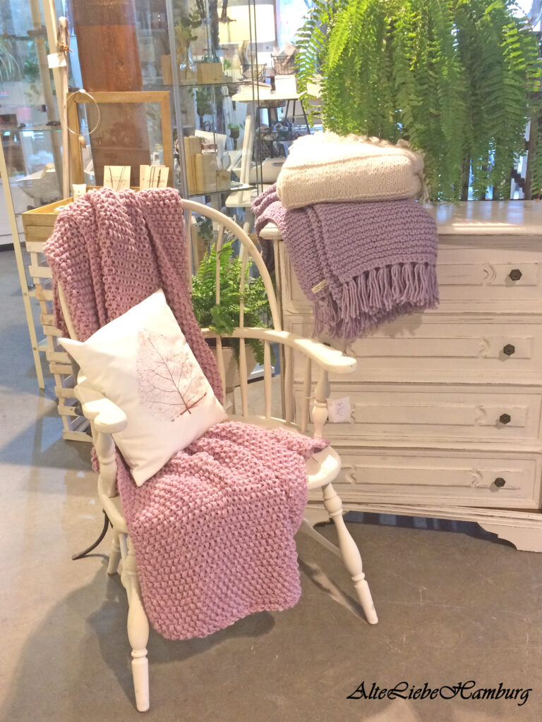 AlteLiebeHamburg Strickdecken im Einzelhandel in Kiel