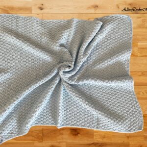 Babydecke Wolkenflausch in Babyblau - AlteLiebeHamburg